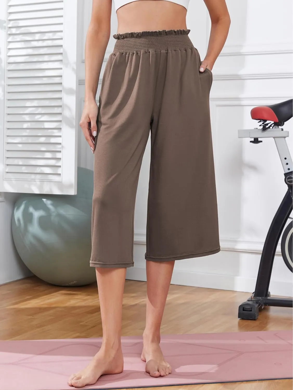 iChunhua Wide Leg Capri Yoga Pants for Women Loose Summer Ruffles High Rise Cropped Bottom with Pockets