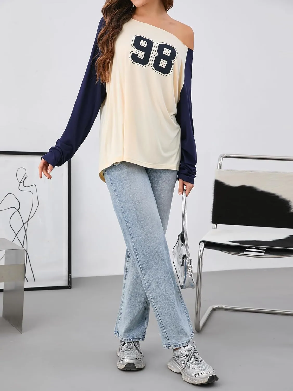 Verdusa Women's Off Shoulder Color Block Graphic Tee Shirt Long Raglan Sleeve Scoop Neck Loose Pullover Top