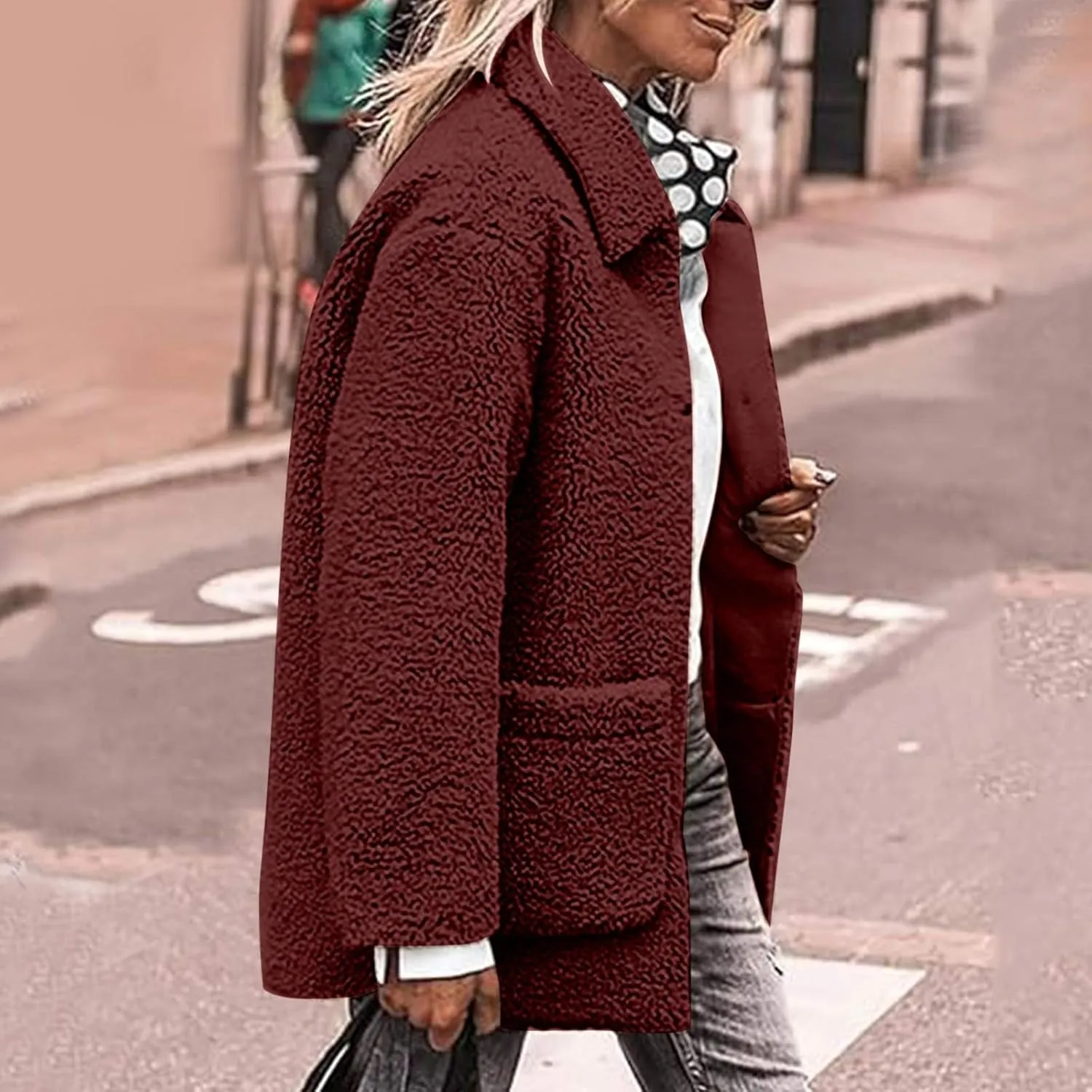 Womens Winter Coats Lapel Button Down Sherpa Jacket Long Sleeve Faux Fur Coats Fleece Jacket Outerwear with Pockets