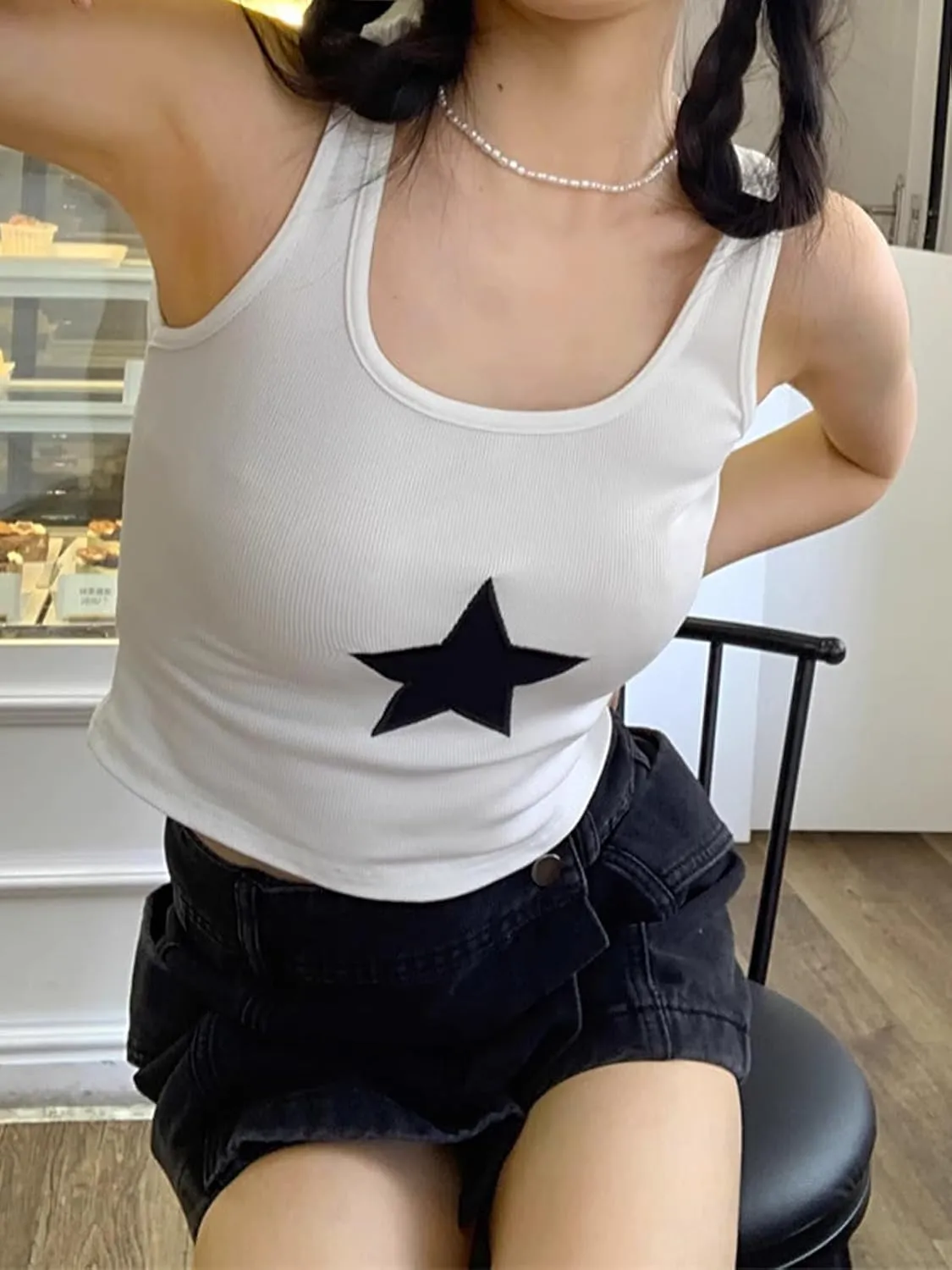 Xineicy Women's Star Sleeveless Crop Top Vintage Y2k Tops Round Neck Racerback Tank Tops Casual Tee